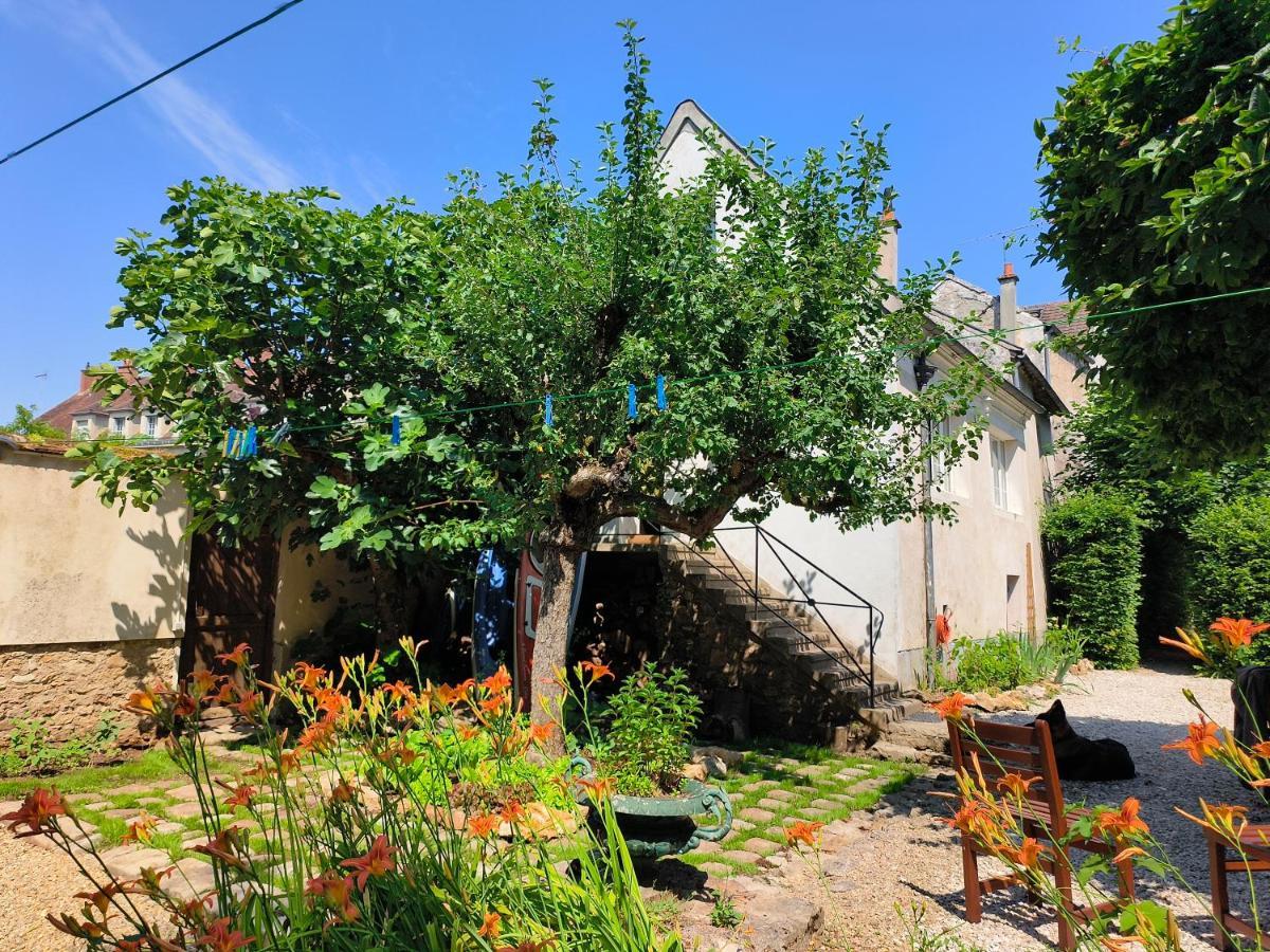 Le Grand Barrois Acomodação com café da manhã Crecy-la-Chapelle Exterior foto